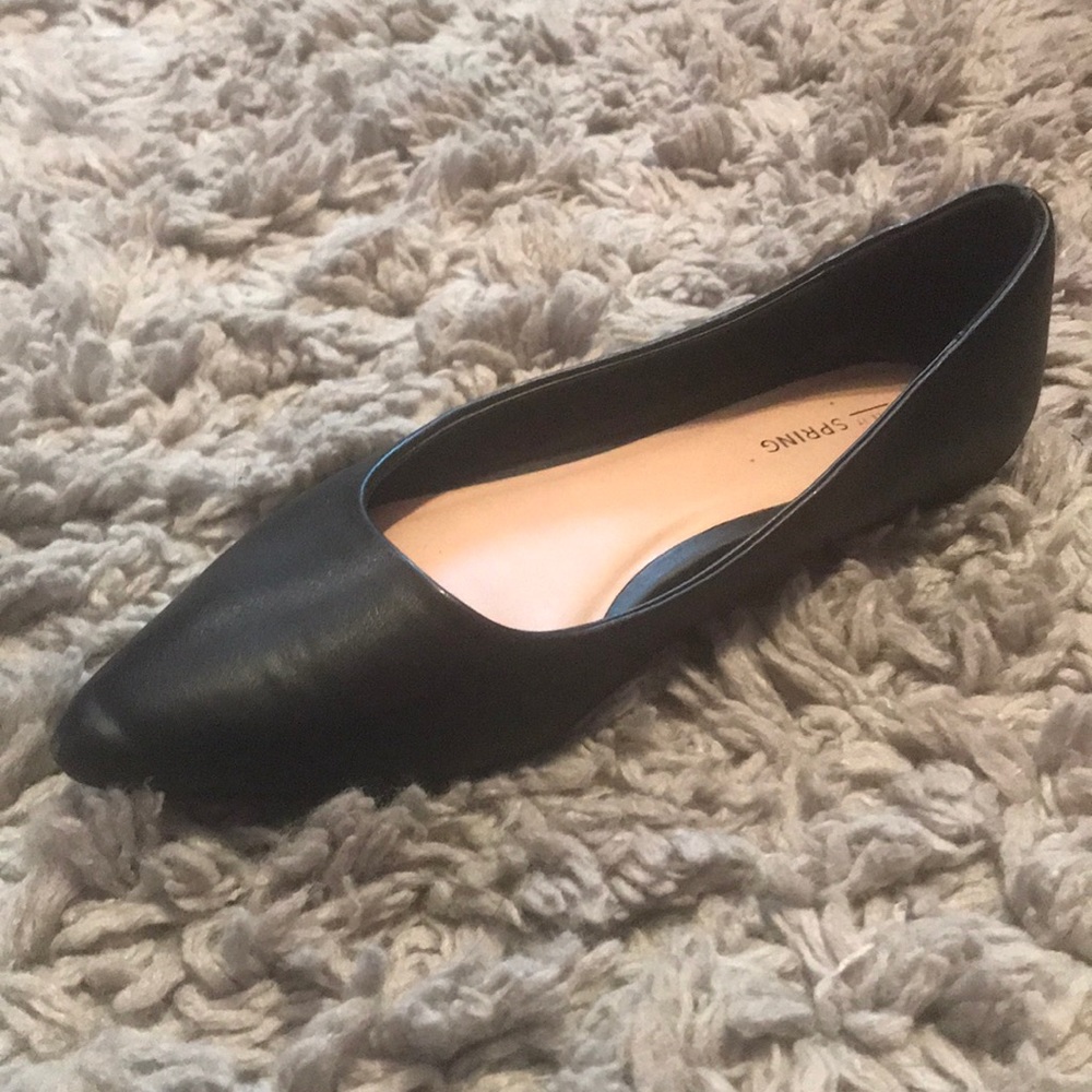 Pointed flats🖤 - Picture 2 of 2